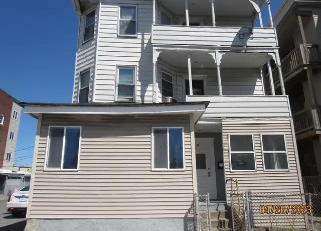 Property at 4 Plum St Unit 1, Worcester, MA, 01604, 3 beds, 1 bath, [object Object]