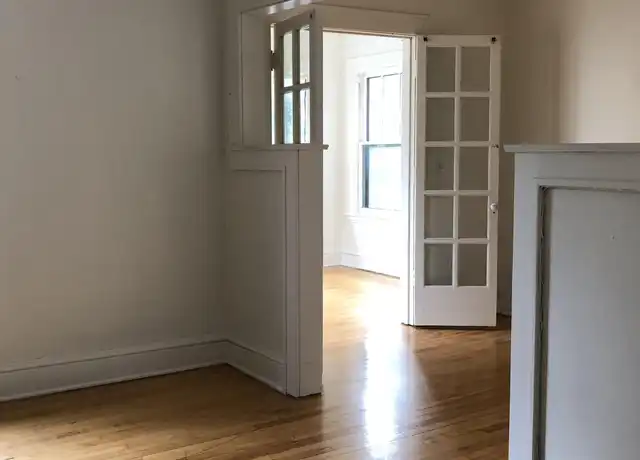 Property at 2324 Harriet Ave, Minneapolis, MN, 55405, 2 beds, 1 bath, [object Object]