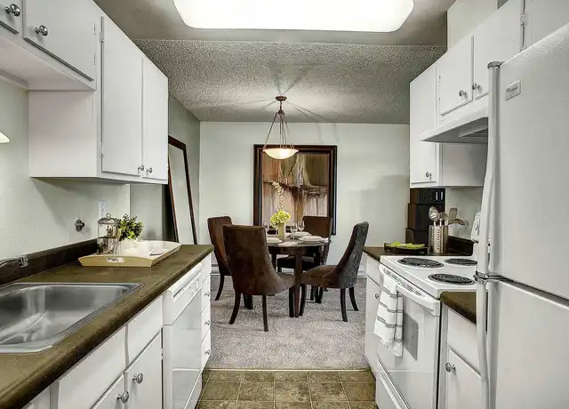 Property at Overlook at Magnolia Apartment Homes - 3520 27th Pl W, Seattle, WA, 98199, 1-2 bed, 1-2 bath, [object Object]