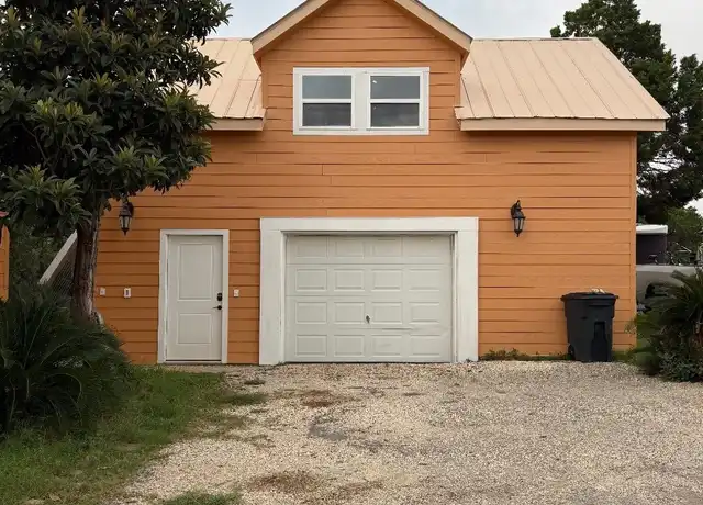 Property at 275 Hill of Contentment, Pipe Creek, TX, 78063, 1 bed, 1 bath, [object Object]