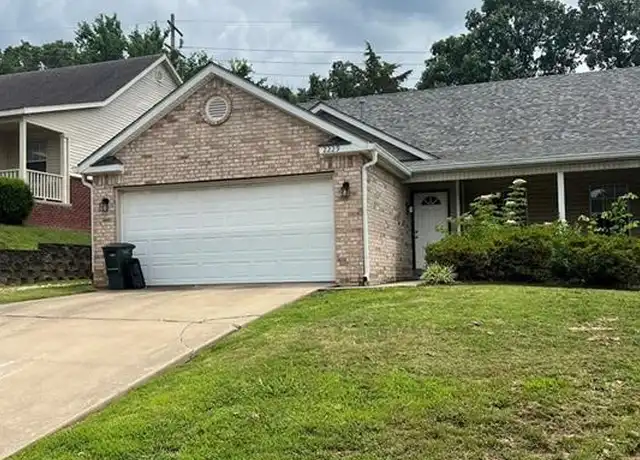 Property at 2229 E Cinnamon Way, Fayetteville, AR, 72703, 3 beds, 2 baths, [object Object]