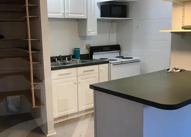 Property at 348 Franklin St Unit 4D, Cambridge, MA, 02139, 2 beds, 1 bath, [object Object]
