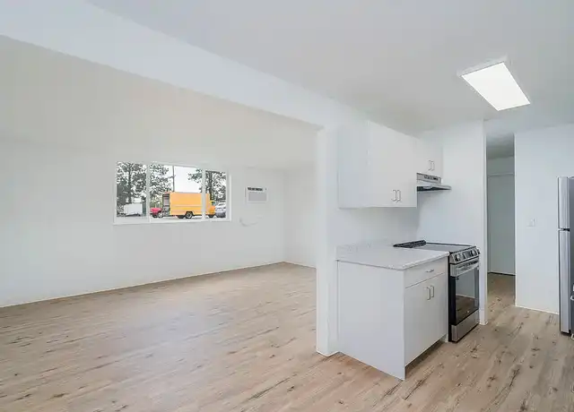 Property at White Pine - 1127 W Marie Ave, Coeur d'Alene, ID, 83815, 1-2 bed, 1 bath, [object Object]