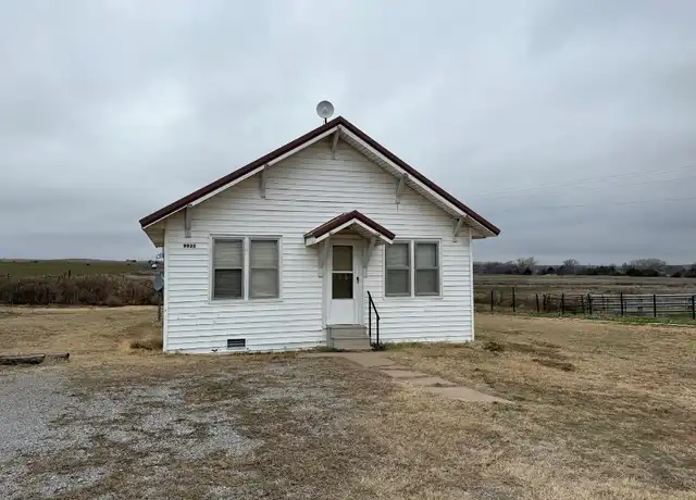 Property at 9925 N 2410 Rd, Weatherford, OK, 73096, 2 beds, 1 bath, [object Object]