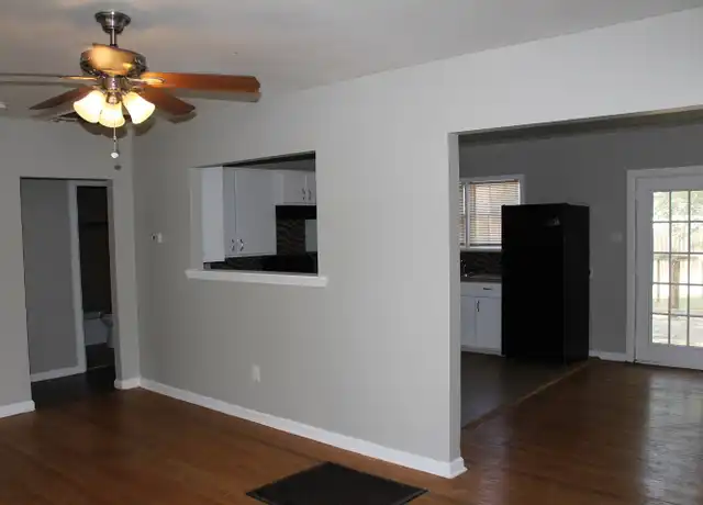 Property at 2622 28th St, Lubbock, TX, 79410, 4 beds, 2 baths, [object Object]