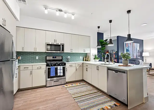 Photo of 150 Airport Blvd, South San Francisco, CA 94080