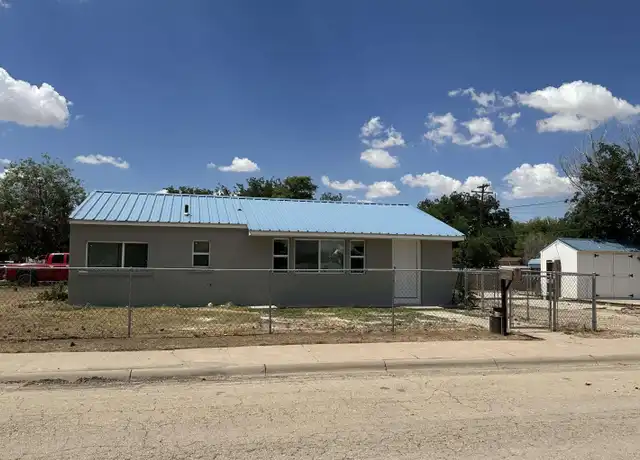 Property at 910 S 4th St, Artesia, NM, 88210, 3 beds, 1 bath, [object Object]