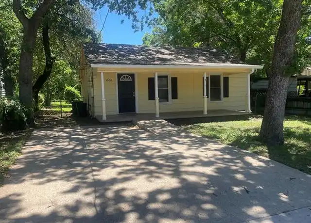 Property at 3000 Pueblo Trl, Fort Worth, TX, 76135, 3 beds, 2 baths, [object Object]