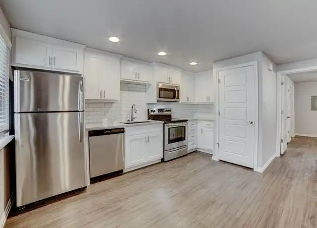 Property at 2639 E 10th St Unit 02, Tulsa, OK, 74104, 1 bed, 1 bath, [object Object]