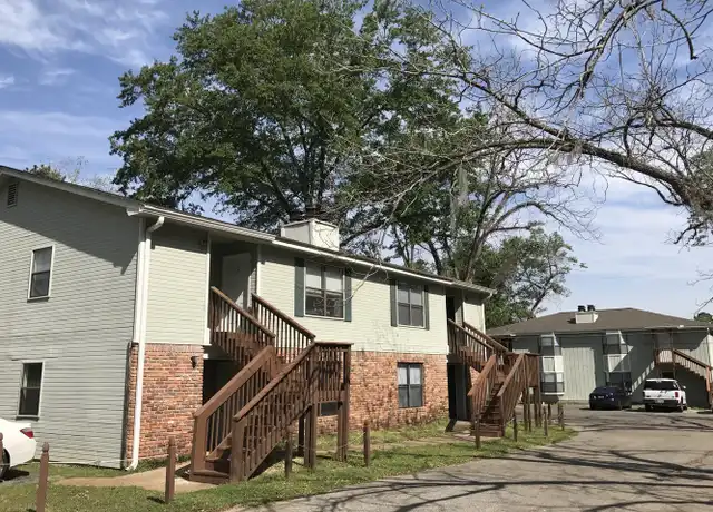 Property at 1854 Belle Vue Way, Tallahassee, FL, 32304, 2 beds, 1 bath, [object Object]