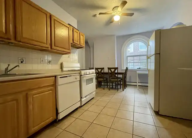 Property at 186 Naples Rd #3, Brookline, MA, 02446, 4 beds, 2 baths, [object Object]