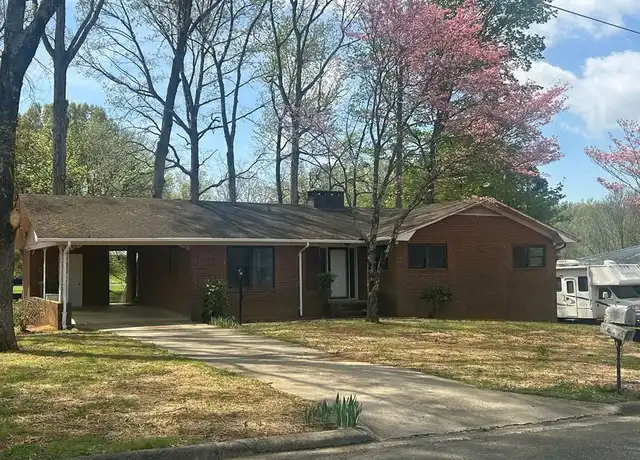Property at 303 Lawing Dr, Thomasville, NC, 27360, 3 beds, 1.5 baths, [object Object]