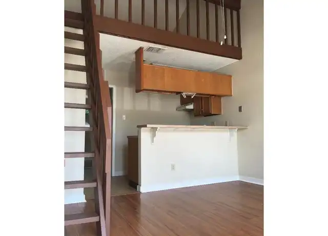 Property at 1905 San Gabriel St #204, Austin, TX, 78705, 2 beds, 1 bath, [object Object]