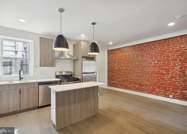 Property at 1908 Pine St Unit 4, Philadelphia, PA, 19103, 1 bed, 1 bath, [object Object]