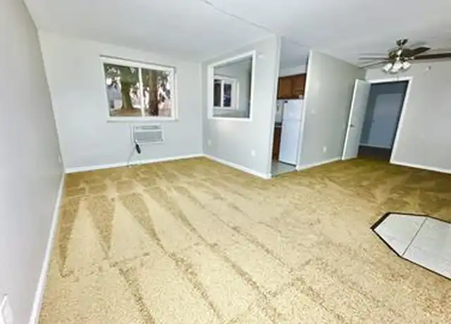 Property at 284 Moon Clinton Rd, Coraopolis, PA, 15108, 1 bed, 1 bath, [object Object]