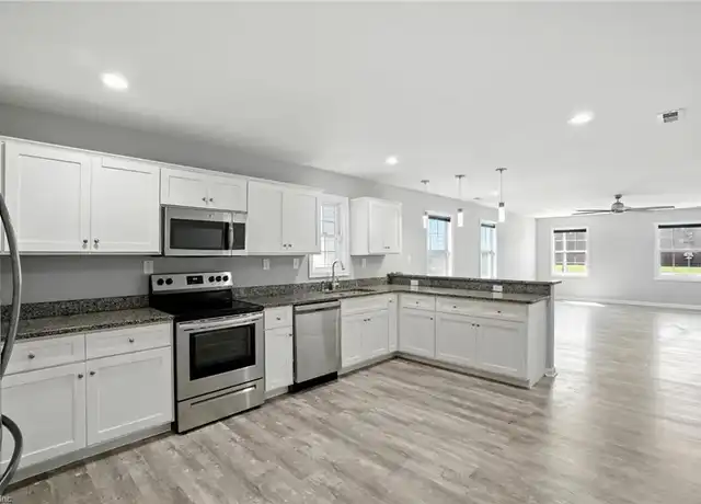 Property at 737 16th St, Newport News, VA, 23607, 3 beds, 2 baths, [object Object]
