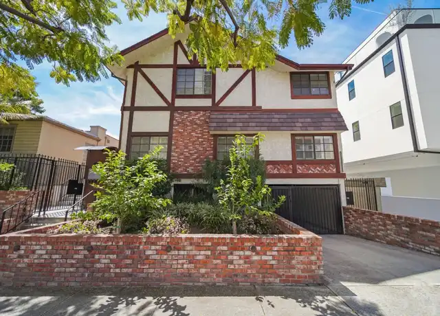 Property at 817 N Croft Ave #3, Los Angeles, CA, 90069, 2 beds, 2.5 baths, [object Object]