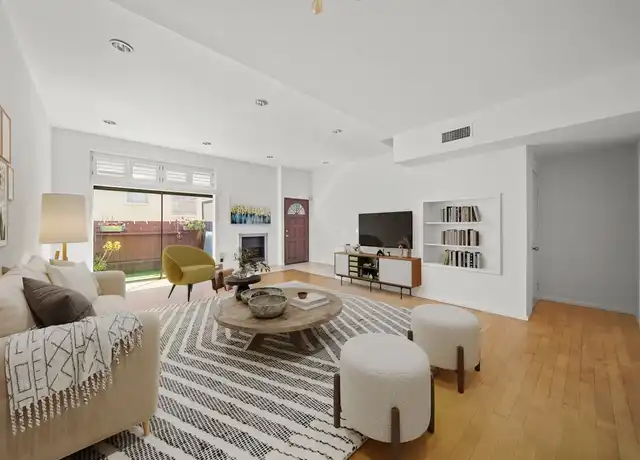 Property at 817 N Croft Ave #3, Los Angeles, CA, 90069, 2 beds, 2.5 baths, [object Object]