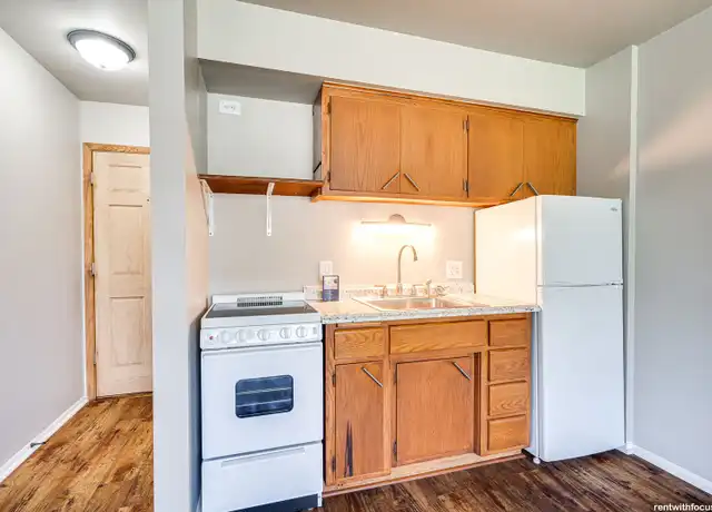 Property at 835 Merritt Ave Unit 103, Oshkosh, WI, 54901, 1 bed, 1 bath, [object Object]