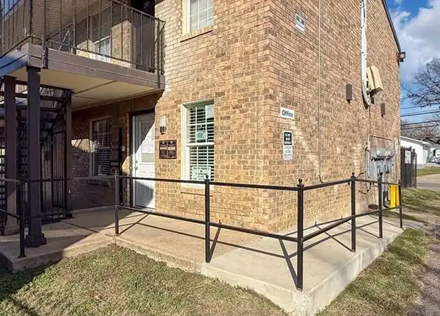 Property at 3823 Bonnie View Rd, Dallas, TX, 75216, 2 beds, 1 bath, [object Object]