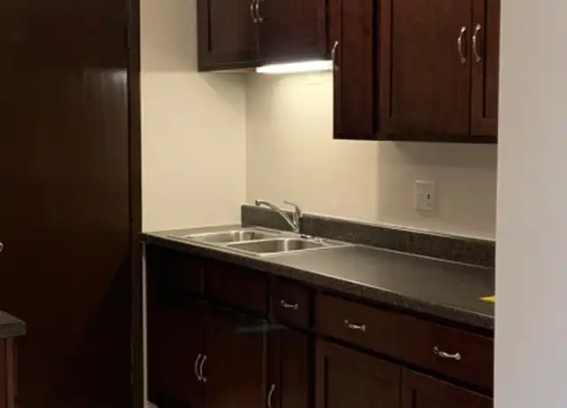 Property at 2016 10th St Unit 102, Waukegan, IL, 60085, 1 bed, 1 bath, [object Object]