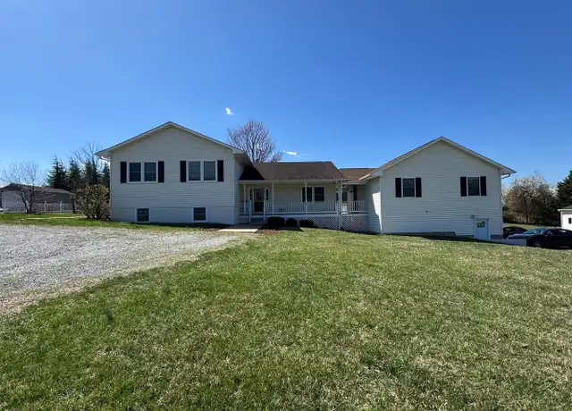 Property at 29 Miracle Valley Ln, Fredericksburg, VA, 22405, 3 beds, 2 baths, [object Object]