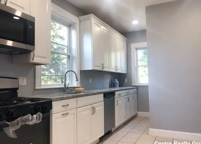Property at 4843 Washington St Unit 1, West Roxbury, MA, 02132, 2 beds, 1 bath, [object Object]