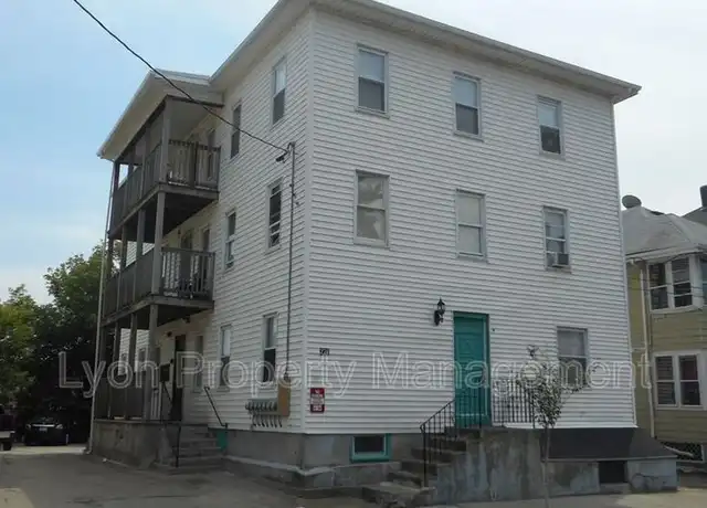 Property at 276 Hunt St Unit 2F, Central Falls, RI, 02863, 2 beds, 1 bath, [object Object]