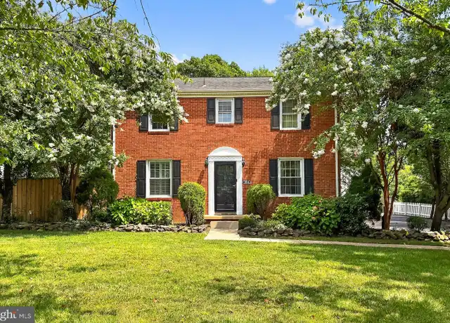 Property at 884 Station St, Herndon, VA, 20170, 4 beds, 3.5 baths, [object Object]