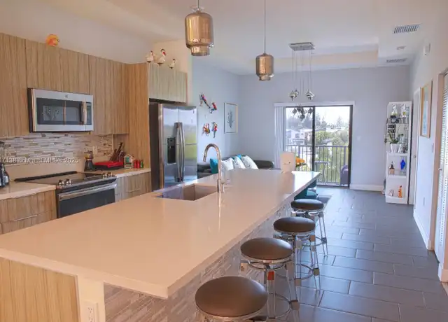 Property at 7815 NW 104th Ave #32, Doral, FL, 33178, 2 beds, 2 baths, [object Object]