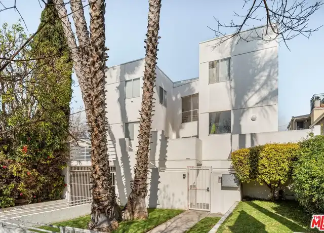 Property at 1823 20th St #102, Santa Monica, CA, 90404, 2 beds, 2.5 baths, [object Object]