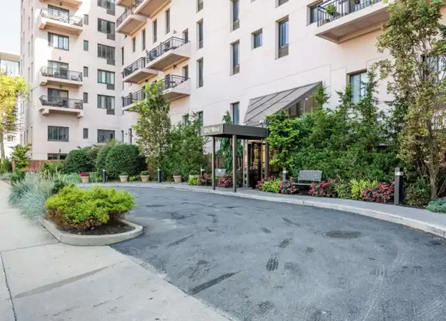 Property at 100 W Broadway Unit 7N, Long Beach, NY, 11561, 1 bed, 1.5 baths, [object Object]