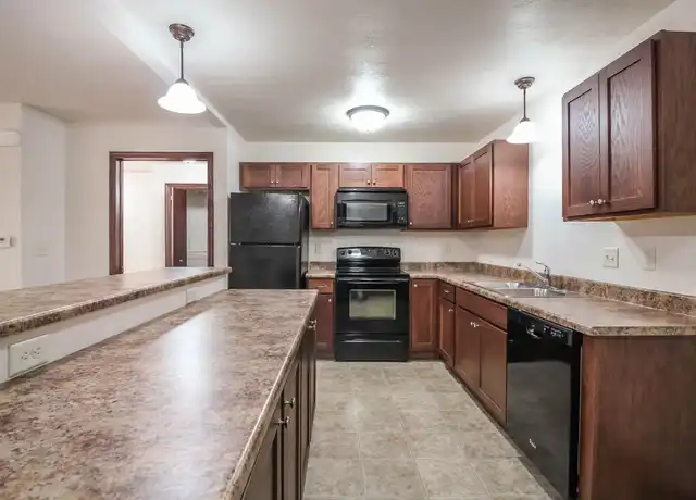 Property at 100 N Blauvelt Ave Unit 222, Sioux Falls, SD, 57103, 2 beds, 2 baths, [object Object]