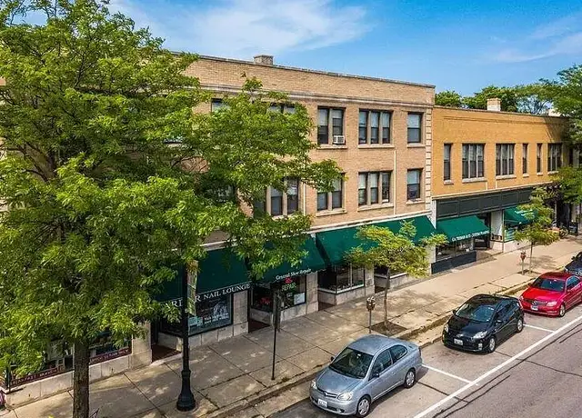 Photo of 1903 Central St, Evanston, IL 60201