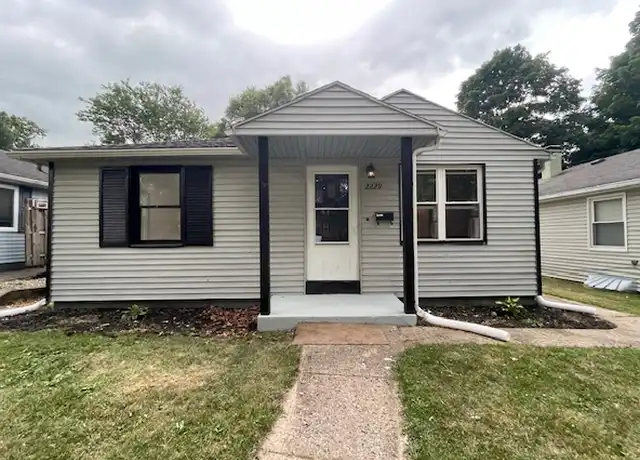 Property at 2229 Parkview Pl, South Bend, IN, 46616, 3 beds, 2 baths, [object Object]