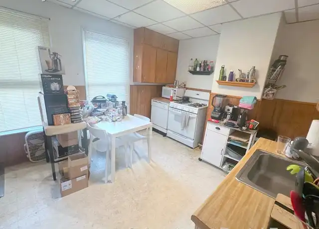 Property at 44 Elm St Unit 2, Somerville, MA, 02143, 2 beds, 1 bath, [object Object]