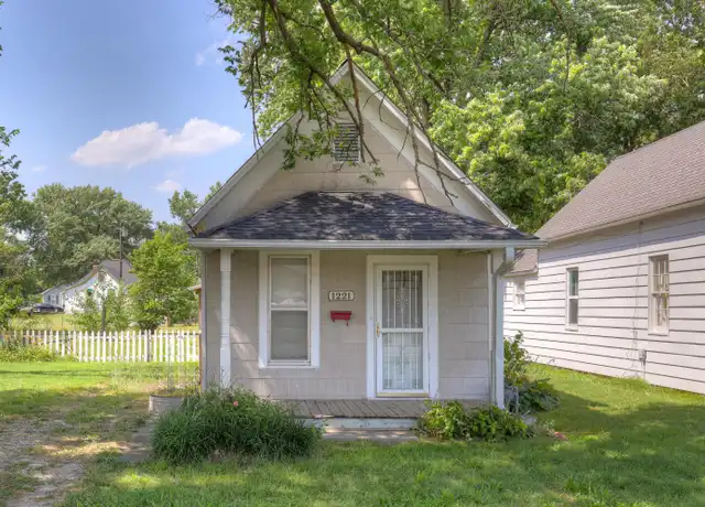 Property at 1221 W 10th St, Joplin, MO, 64801, 1 bed, 1 bath, [object Object]