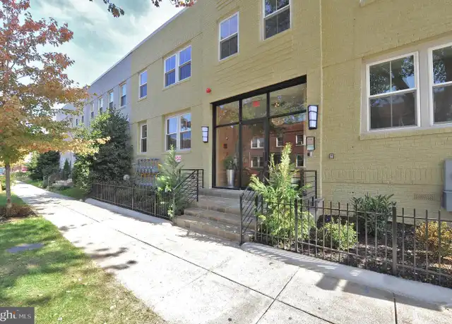 Property at 417 18th St NE Unit 201, Washington, DC, 20002, 2 beds, 2 baths, [object Object]