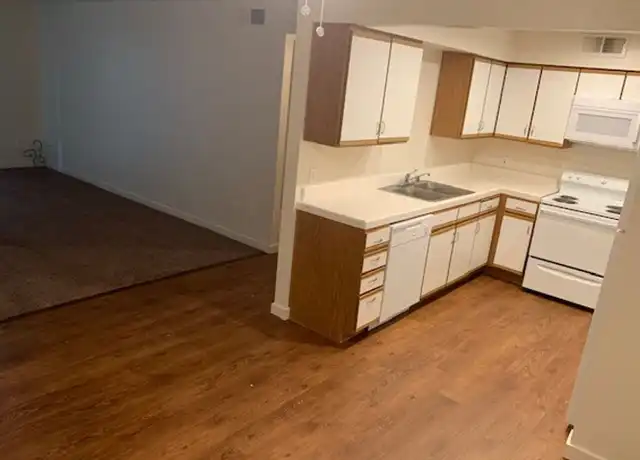 Property at 641 N Fowler Ave Unit 158, Clovis, CA, 93611, 2 beds, 1 bath, [object Object]