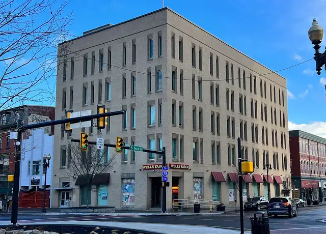 Property at One Six Flats - 16 Centre Square Cir, Easton, PA, 18042, 1 bed, 1 bath, [object Object]