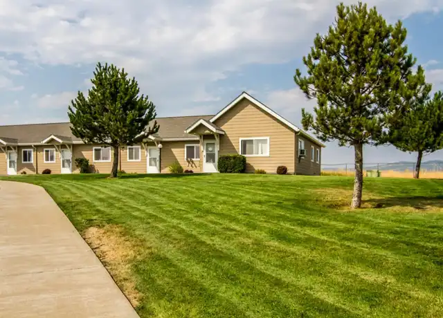 Property at 870 N 15th Ave, Elgin, OR, 97827, 1 bed, 1 bath, [object Object]