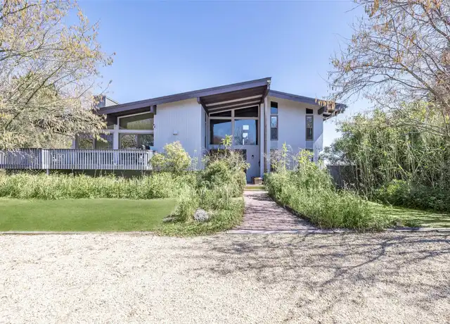 Property at 154 W Lake Dr, Montauk, NY, 11954, 4 beds, 2.5 baths, [object Object]