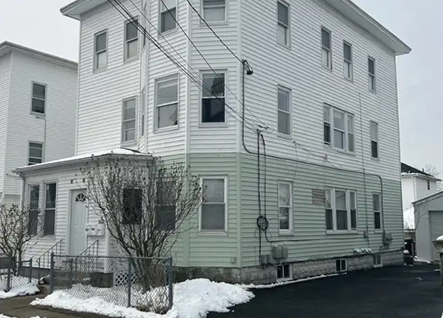 Property at 38 Larch St Unit 2, Pawtucket, RI, 02860, 2 beds, 1 bath, [object Object]