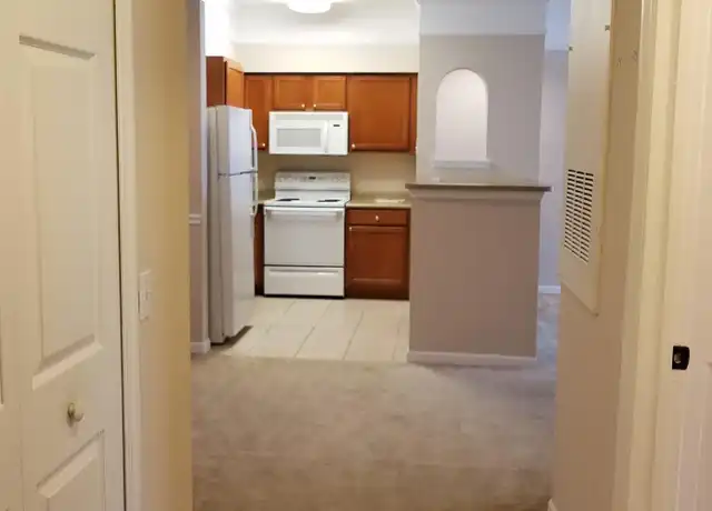 Property at 8550 Touchton Rd #323, Jacksonville, FL, 32216, 1 bed, 1 bath, [object Object]