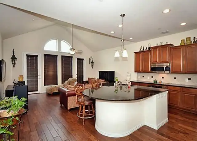 Property at 8700 Iron Horse Dr, Irving, TX, 75063, 2 beds, 2.5 baths, [object Object]