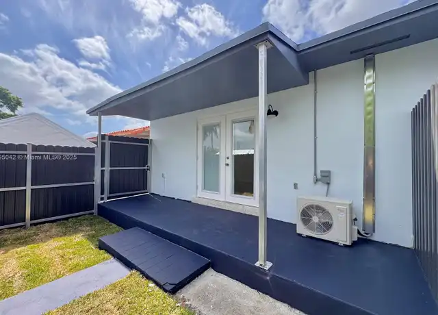 Property at 7135 SW 22nd St Unit Back, Miami, FL, 33155, 0 beds, 1 bath, [object Object]