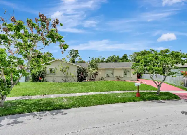 Property at 10730 SW 171st St, Miami, FL, 33157, 4 beds, 2 baths, [object Object]
