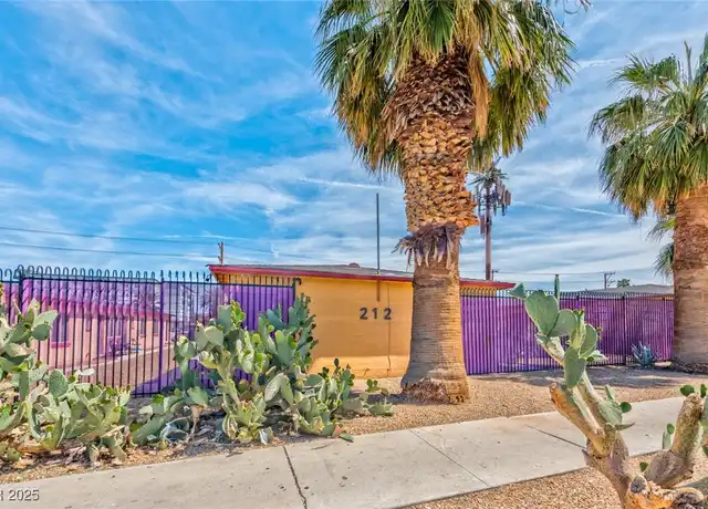 Property at 216 N 10th St Unit 2, Las Vegas, NV, 89101, 1 bed, 1 bath, [object Object]