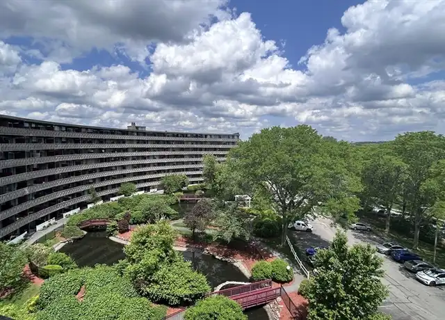 Property at 200 Swanton St #239, Winchester, MA, 01890, 2 beds, 1 bath, [object Object]