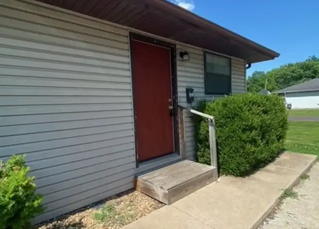 Property at 1433 N Wabash Ave, Springfield, MO, 65802, 2 beds, 1 bath, [object Object]